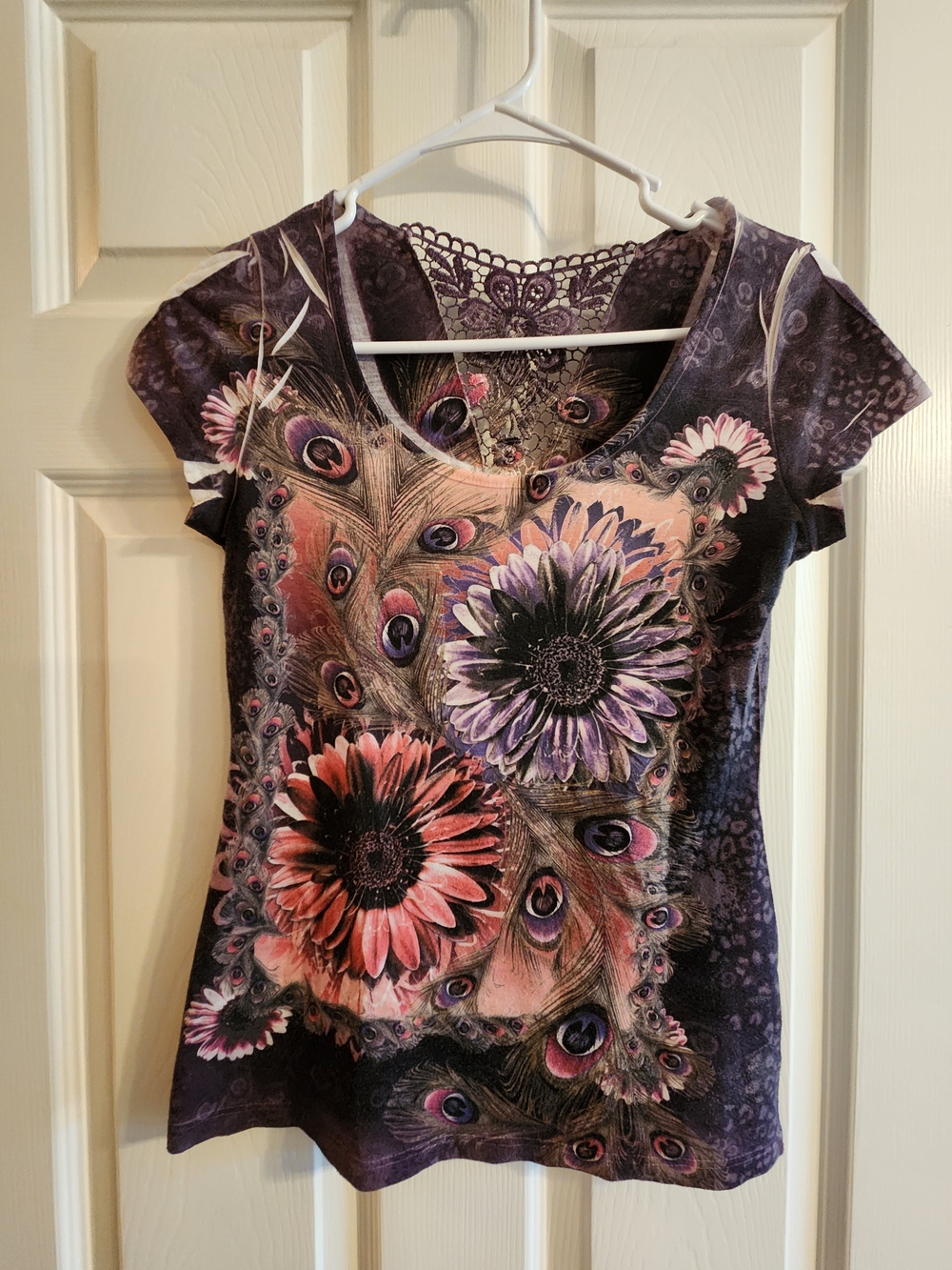 Purple and Pink Floral Peacock Short Sleeve Tee with Lace Back S/M